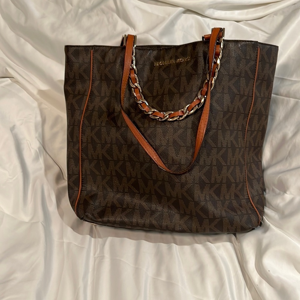 Michael Kors logo bag